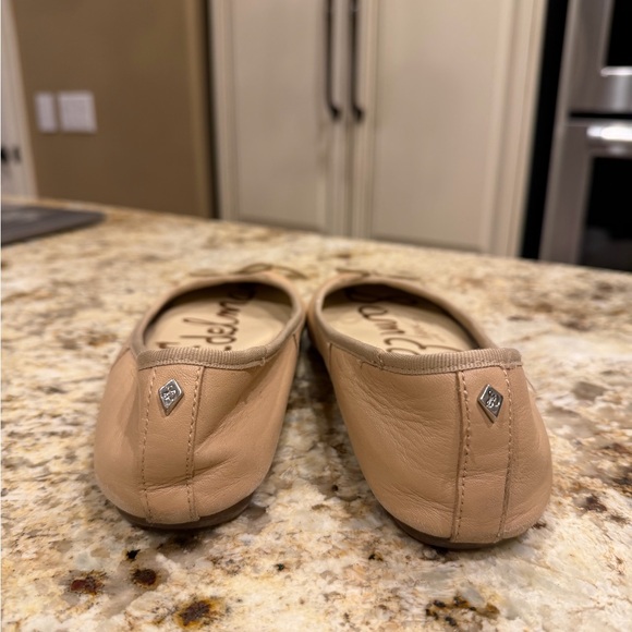 Sam Edelman Women's Beige Ballet Flats - Picture 3 of 6